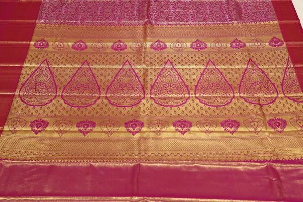 Emerald_Green_Gadwal_Inspired_Semi_Silk_Saree_With_Wide_Contrast_Border