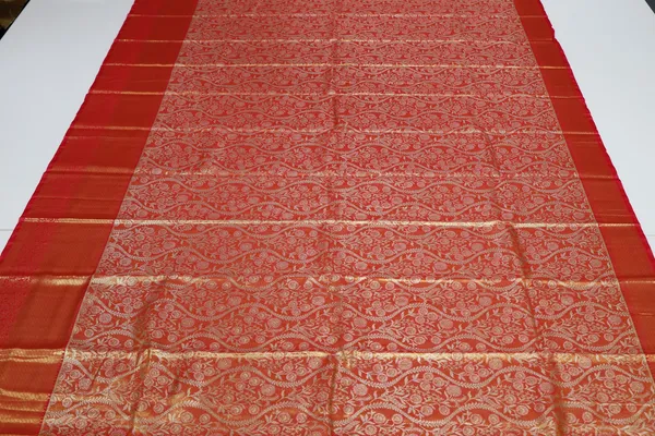 Magenta_Dharmavaram_Inspired_Semi_Silk_Saree_With_Wide_Contrast_Border
