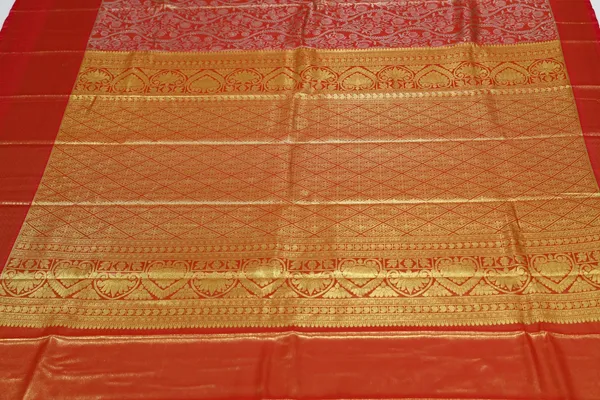 Magenta_Dharmavaram_Inspired_Semi_Silk_Saree_With_Wide_Contrast_Border