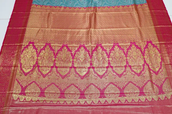 Royal_Purple_Kanchipuram_Inspired_Semi_Silk_Saree_With_Wide_Contrast_Border