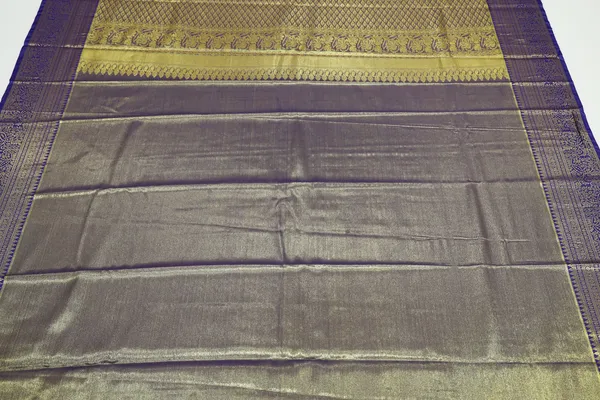 Parrot_Green_Dharmavaram_Inspired_Semi_Silk_Saree_With_Wide_Contrast_Border