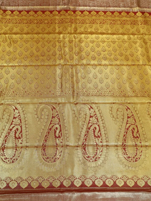 Antique_Gold_Kanchipuram_Inspired_Semi_Silk_Saree_With_Wide_Contrast_Border