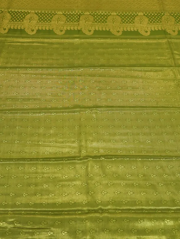 Emerald_Green_Gadwal_Inspired_Semi_Silk_Saree_With_Wide_Contrast_Border