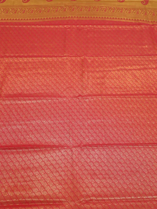 Emerald_Green_Gadwal_Inspired_Semi_Silk_Saree_With_Wide_Contrast_Border