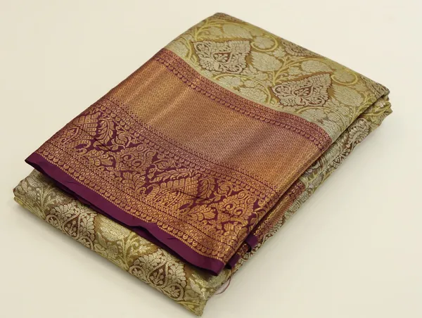 Antique_Gold_Kanchipuram_Inspired_Semi_Silk_Saree_With_Wide_Contrast_Border