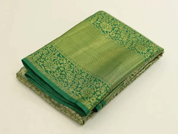 Emerald_Green_Gadwal_Inspired_Semi_Silk_Saree_With_Wide_Contrast_Border