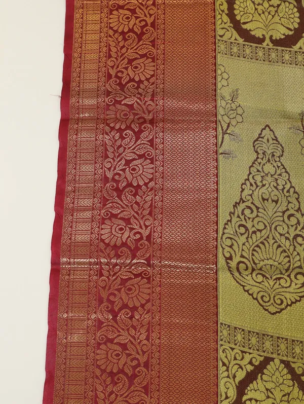 Mustard_Gold_Gadwal_Inspired_Semi_Silk_Saree_With_Wide_Contrast_Border