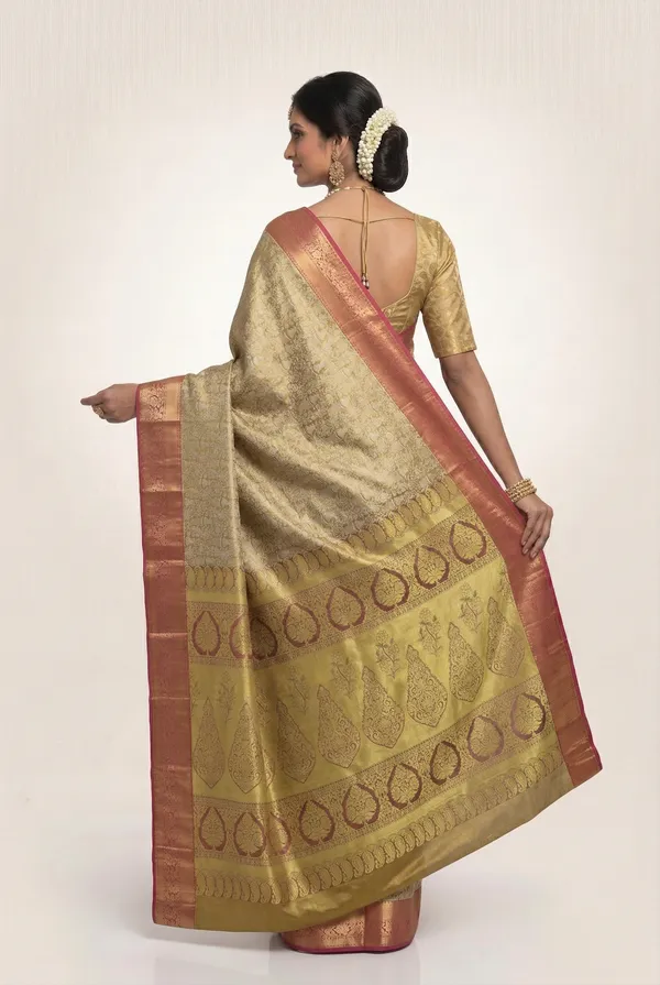 Mustard_Gold_Gadwal_Inspired_Semi_Silk_Saree_With_Wide_Contrast_Border