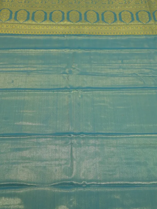 Parrot_Green_Kanchipuram_Inspired_Semi_Silk_Saree_With_Wide_Contrast_Border