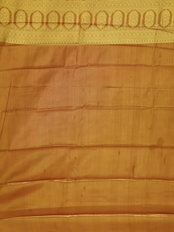 Cream_Gold_Kanchipuram_Inspired_Semi_Silk_Saree_With_Wide_Contrast_Border