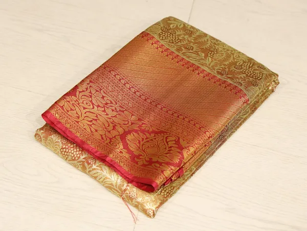 Cream_Gold_Kanchipuram_Inspired_Semi_Silk_Saree_With_Wide_Contrast_Border