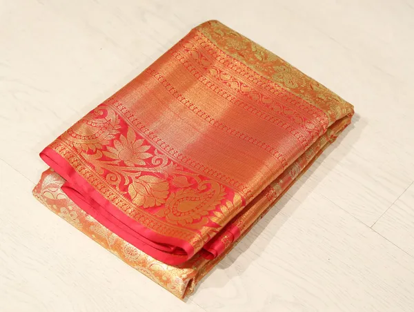 Rust_Orange_Kanchipuram_Inspired_Semi_Silk_Saree_With_Wide_Contrast_Border
