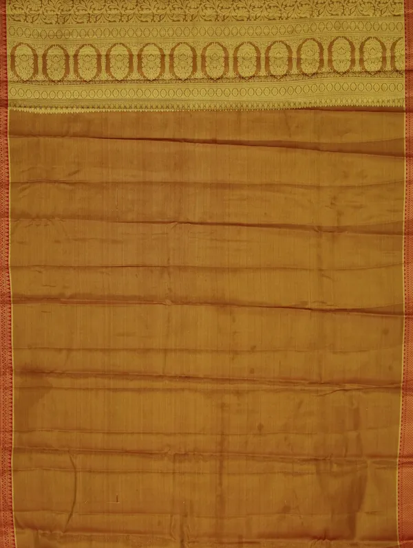 Olive_Green_Kanchipuram_Inspired_Semi_Silk_Saree_With_Wide_Contrast_Border