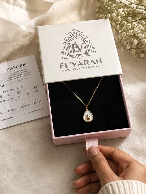 Gold_Tone_Teardrop_Pendant_Necklace_for_Women