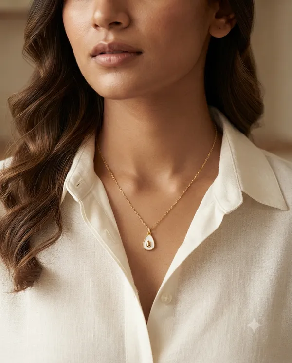 Gold_Tone_Teardrop_Pendant_Necklace_for_Women