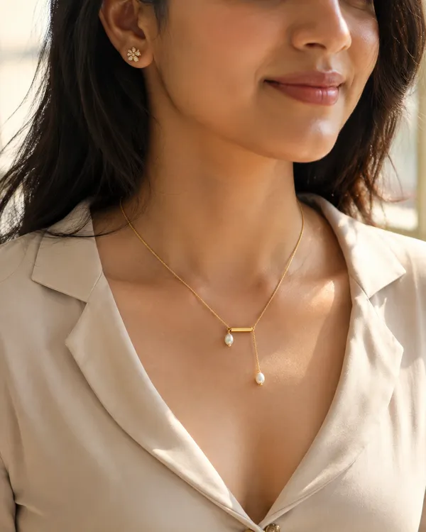 Gold_Pearl_Pendant_Necklace_for_Women