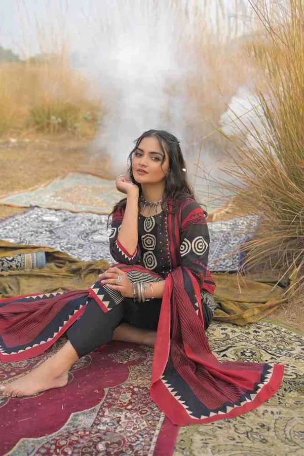 Maroon_Pure_Cotton_Kurta_Pant_And_Dupatta_Set_For_Women