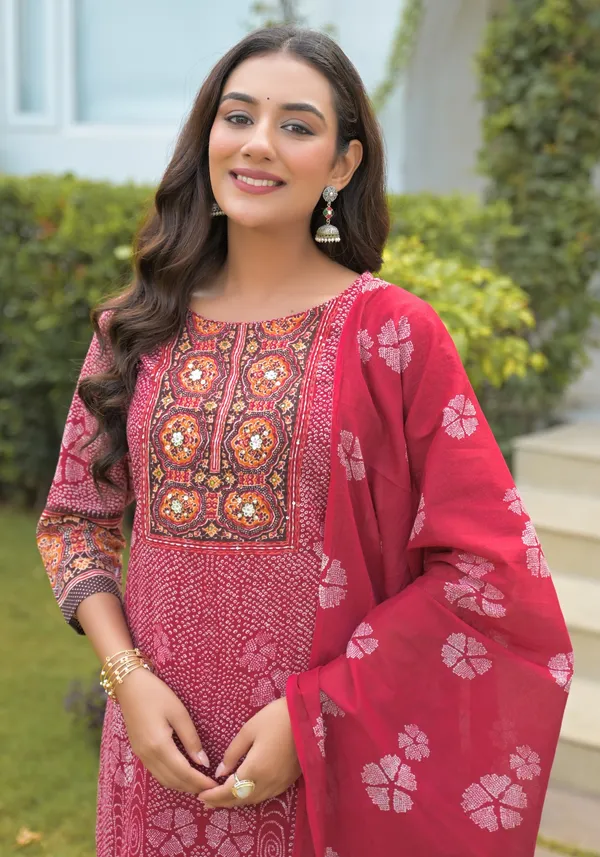 Maroon_Pure_Cotton_Kurta_Pant_And_Dupatta_Set_For_Women