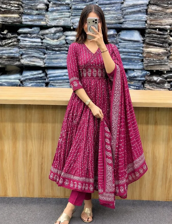 Stylish_Anarkali_Kurti_With_Pant_And_Dupatta_Set
