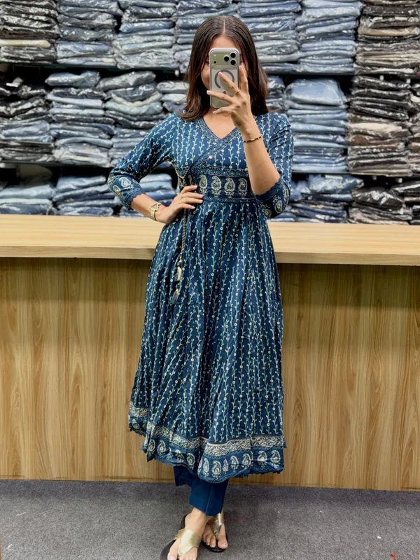 Stylish_Anarkali_Kurti_With_Pant_And_Dupatta_Set