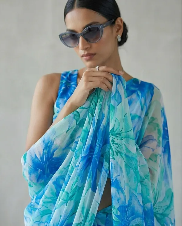 Blue_Lagoon_Georgette_Frosty_Flora_Georgette_Saree_For_Women