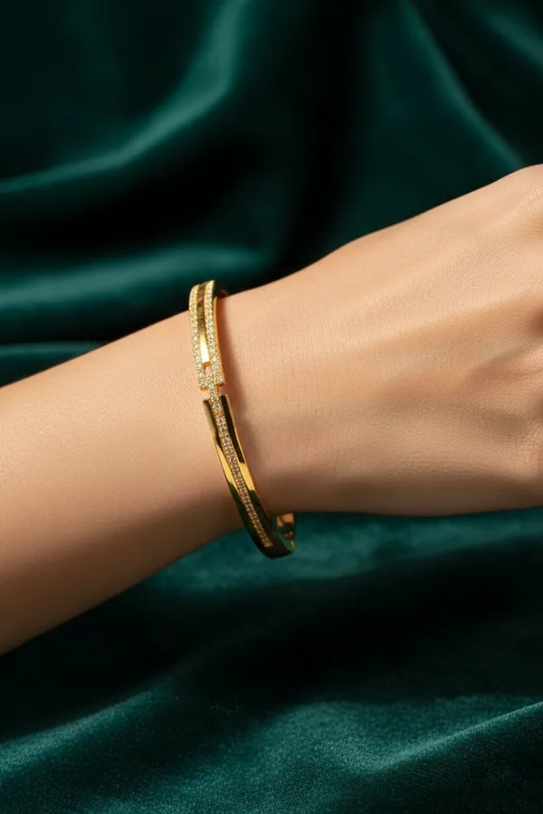 Golden_Elegant_Crystal_Studded_Bangle_Bracelet_With_Hinged_Clasp_For_Women