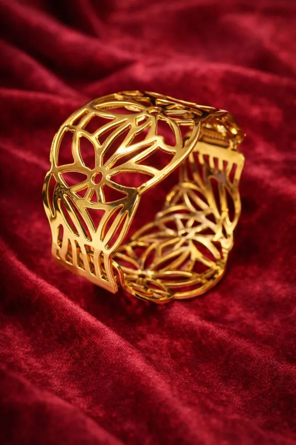 Golden_Filigree_Cuff_Bracelet_Intricate_Geometric_Floral_Design_For_Women