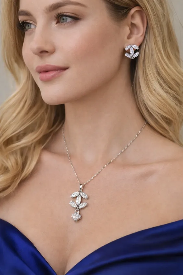 Silver_Sparkling_Crystal_Floral_Pendant_Necklace_And_Earrings_Set_For_Women