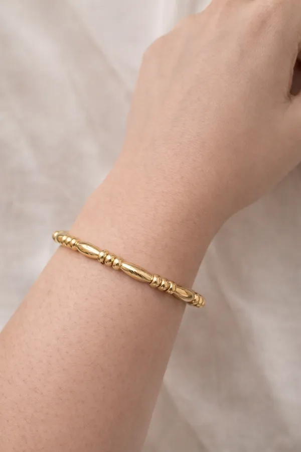 Golden_Beaded_Stretch_Bracelet_For_Women
