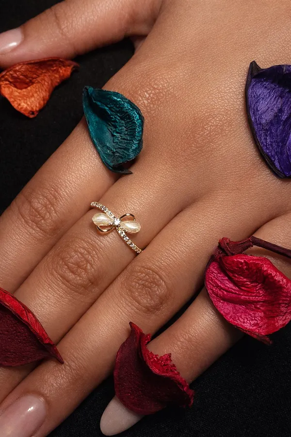 Golden_Elegant_Butterfly_Ring_With_Crystal_Accents_Adjustable_Fashion_For_Women