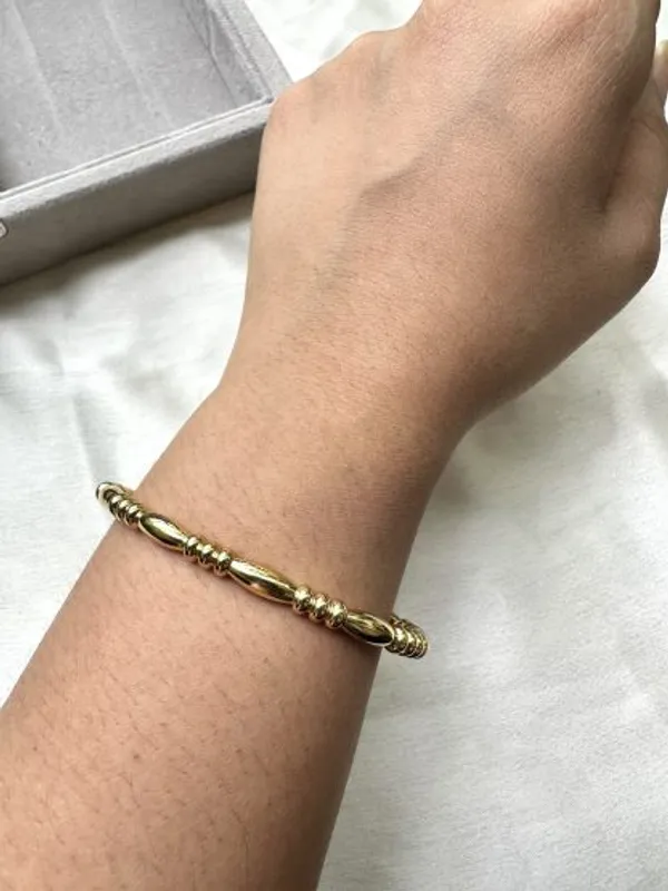 Golden_Beaded_Stretch_Bracelet_For_Women