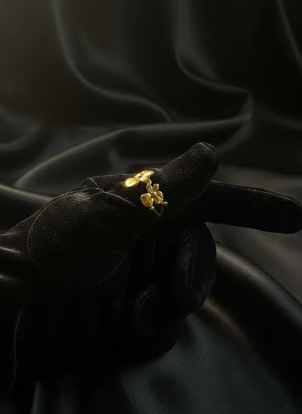 Golden_Elegant_Floral_Ring_With_Adjustable_Open_Band_For_Women
