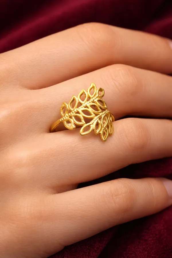 Gold_Plated_Leaf_Design_Ring_For_Women