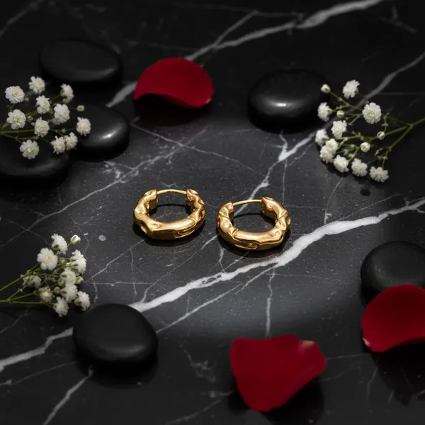 Golden_Twisted_Hoop_Earrings_For_Women