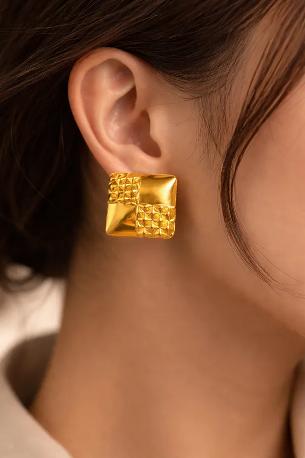Golden_Designer_Square_Gold_Stud_Earrings_With_Textured_Finish_For_Women