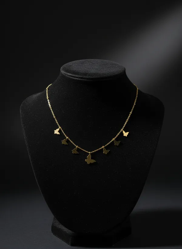 Golden_Elegant_Gold_Butterfly_Charm_Necklace_For_Women