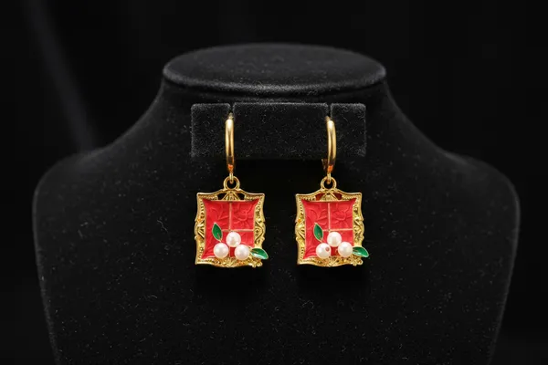 Red_Floral_Window_Frame_Enamel_Dangle_Earrings_For_Women