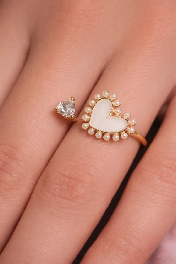 Off_White_Heart_And_Triangle_Pearl_Ring_Adjustable_Fashion_For_Women