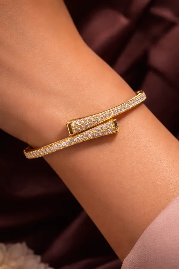 Gold_Plated_Crystal_Studded_Nail_Bangle_Bracelet_For_Women