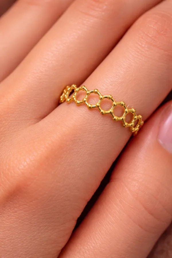 Golden_Gold_Honeycomb_Pattern_Ring_For_Women