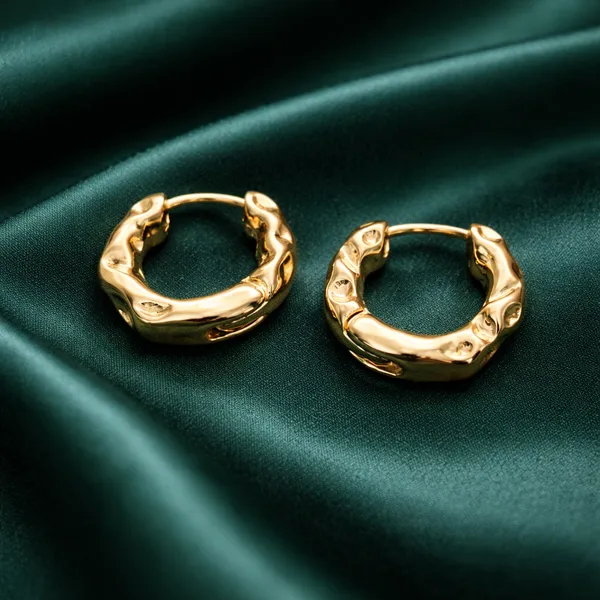 Golden_Twisted_Hoop_Earrings_For_Women