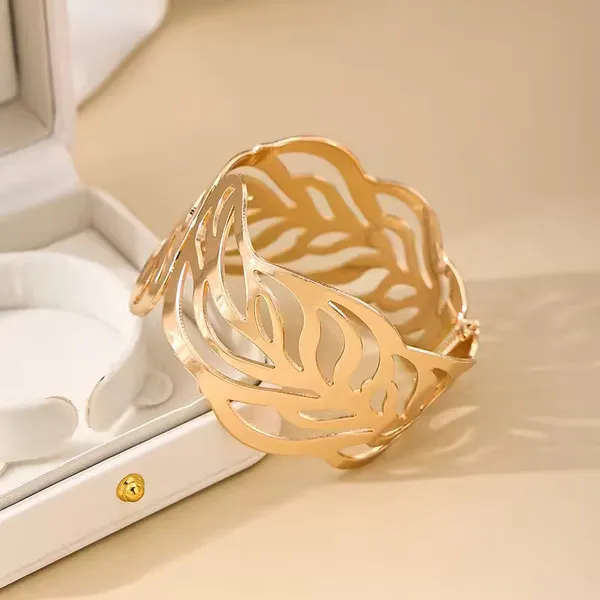 Gold_Plated_Leaf_Design_Statement_Bracelet_For_Women