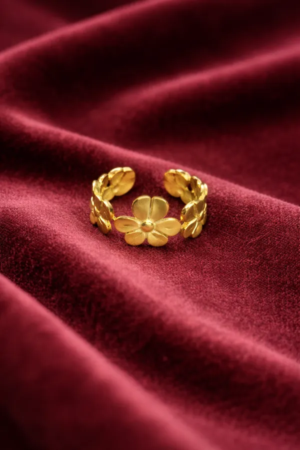 Golden_Elegant_Floral_Ring_With_Adjustable_Open_Band_For_Women