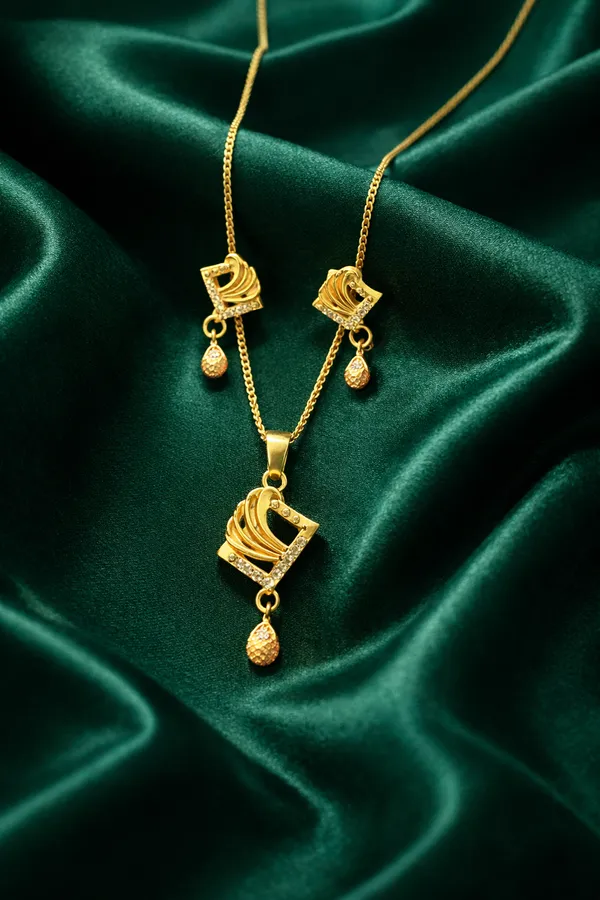 Golden_Elegant_Gold_Plated_Pendant_Necklace_Set_With_Matching_Earrings_For_Women