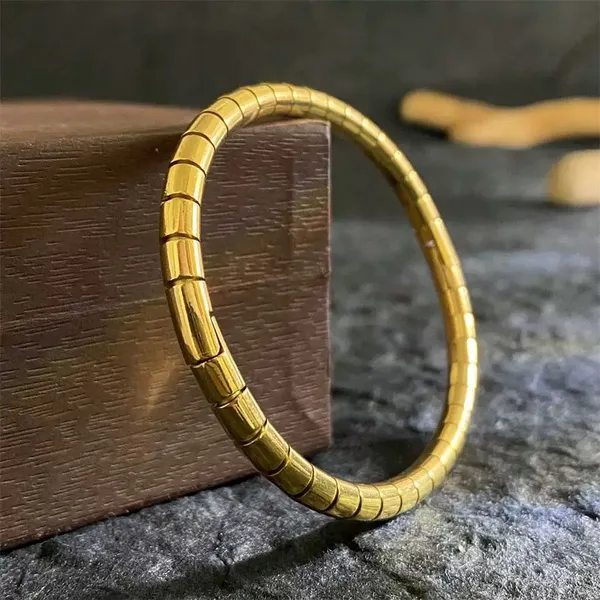 Golden_Segmented_Bangle_Bracelet_For_Women