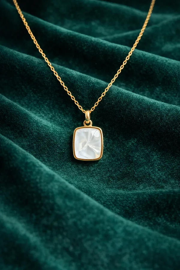 White_Elegant_Square_Mother_Of_Pearl_Gold_Plated_Pendant_Necklace_For_Women