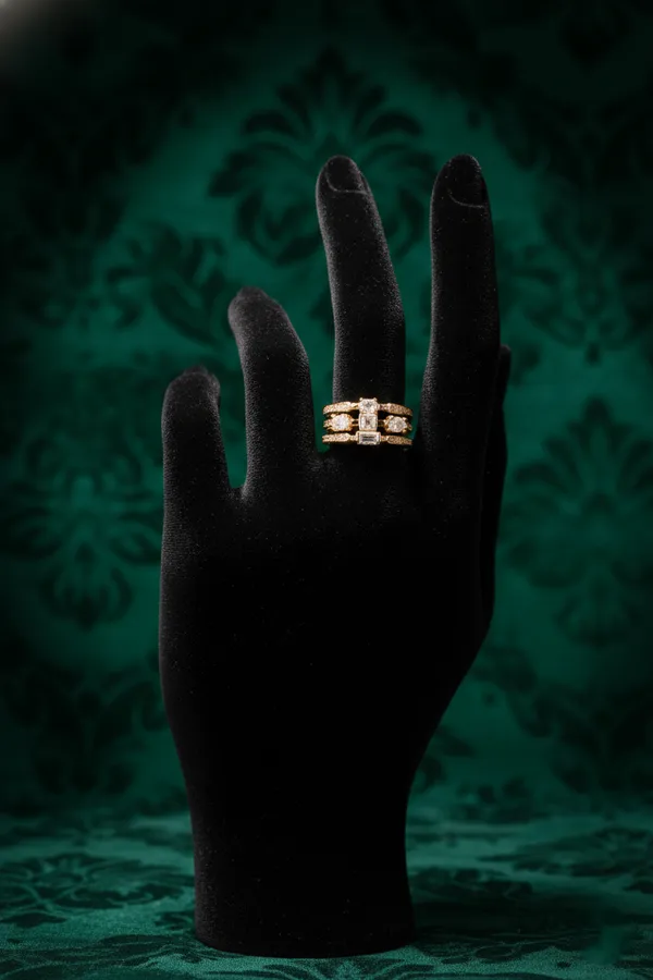 Golden_Elegant_Gold_Plated_Stackable_Ring_Set_With_Crystal_Accents_For_Women