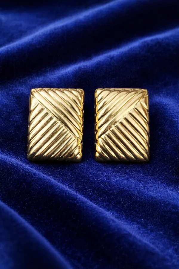 Gold_Plated_Rectangular_Striped_Stud_Earrings_For_Women