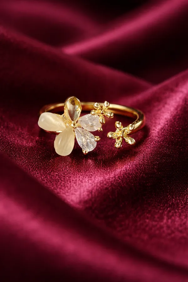 Golden_Elegant_Floral_Crystal_Ring_Gold_Plated_Adjustable_With_White_And_Champagne_Stones_For_Women