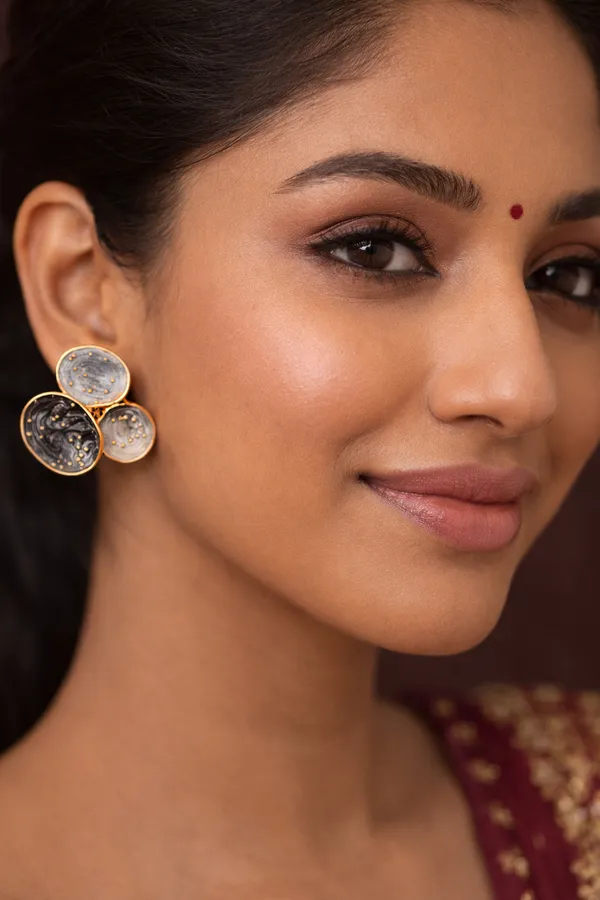 White_Three_Stone_Textured_Resin_Stud_Earrings_With_Gold_Trim_For_Women